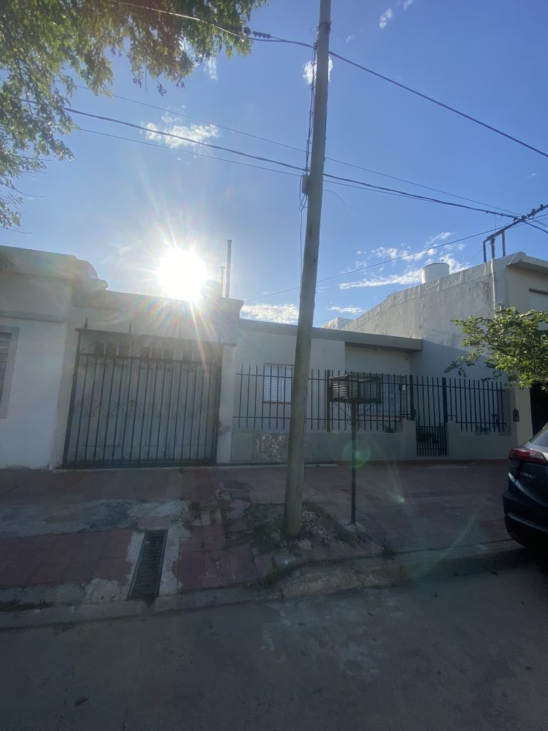 ¡Se vende casa de 2 dormitorios!