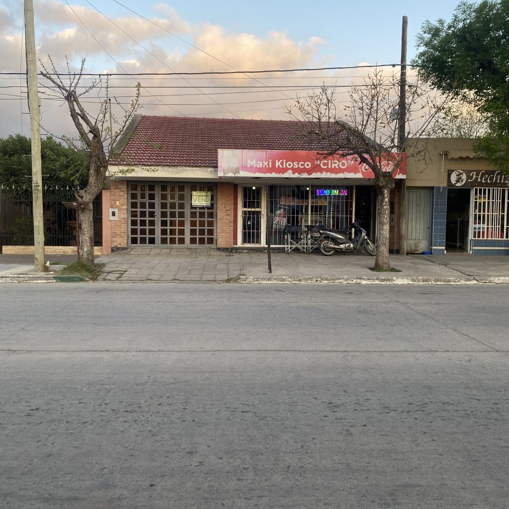 ¡SE VENDE CASA+LOCAL EN EL INTERPROVINCIAL! ZONA COMERCIAL
