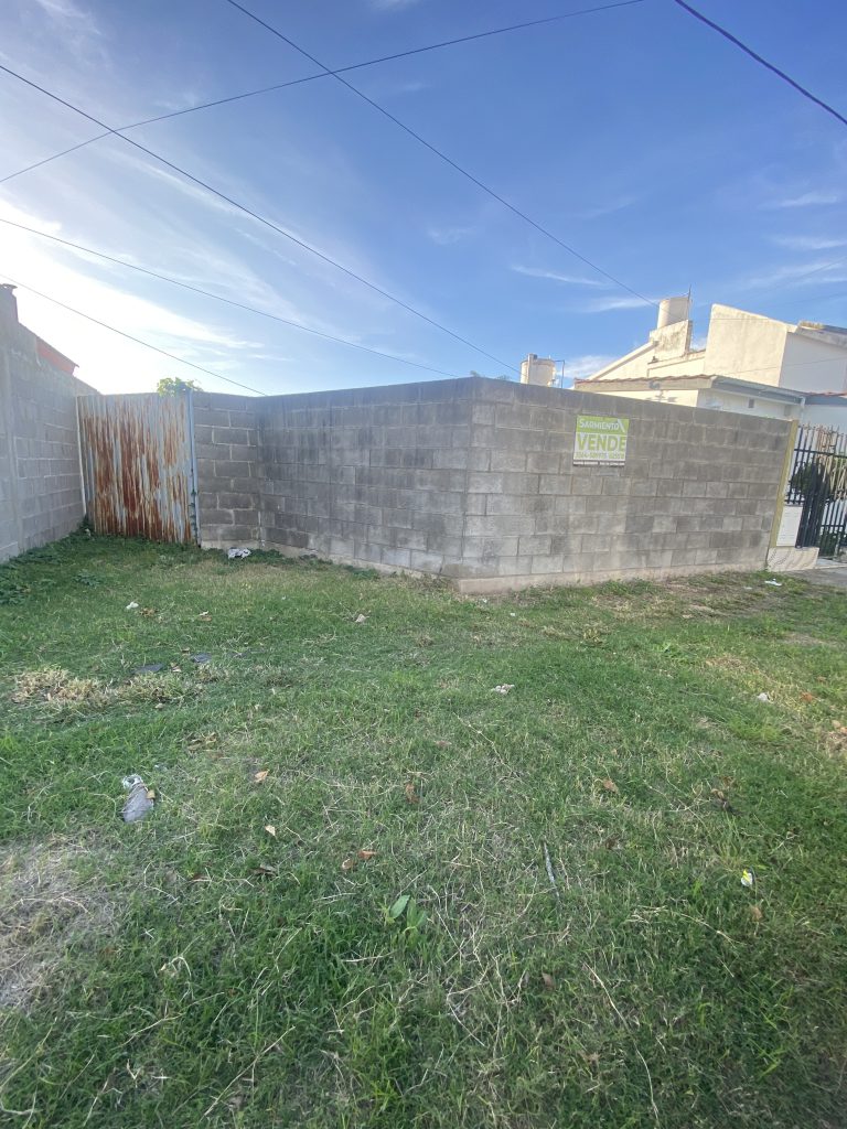 ¡Se vende lote en A. Olmos al 365!