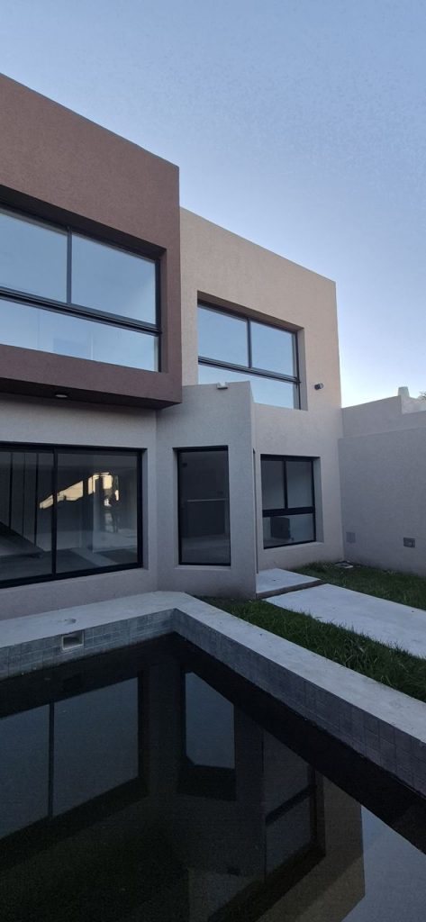 ¡SE VENDE CASA A ESTRENAR DE 3 DORMITORIOS EN LOS PALMARES!