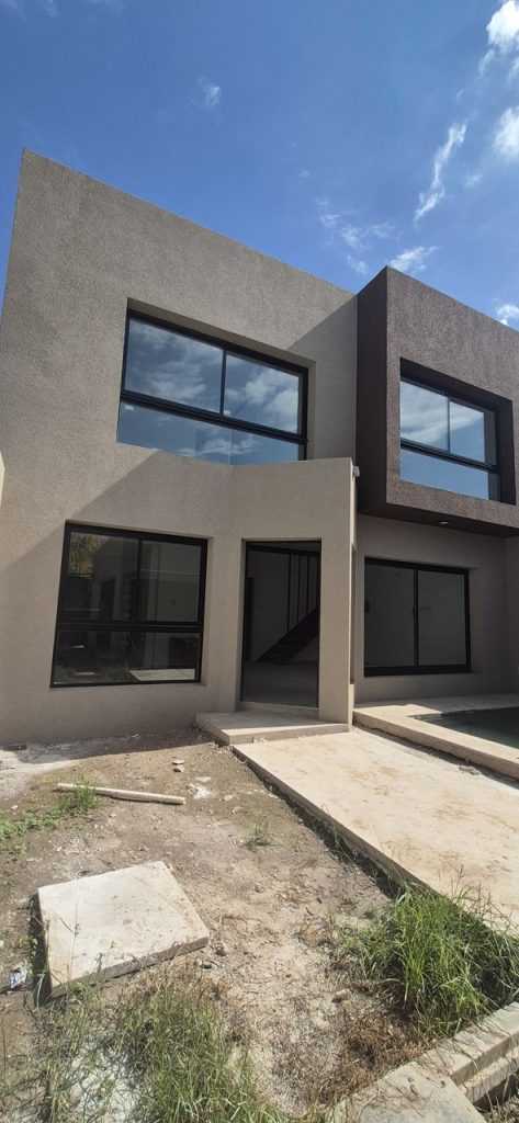 ¡SE VENDE CASA A ESTRENAR DE 3 DORMITORIOS EN LOS PALMARES!