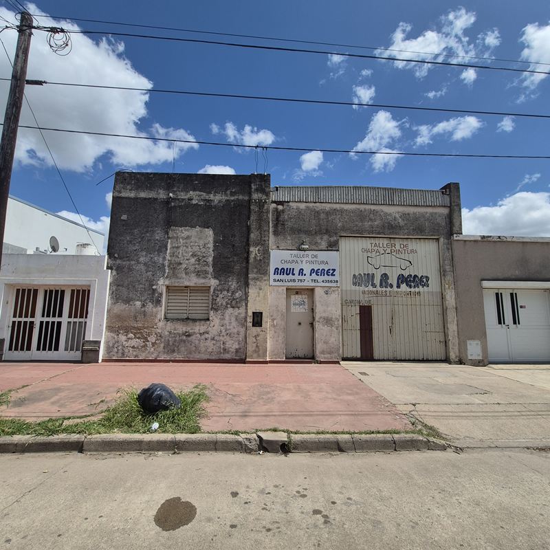 ¡SE VENDE GALPÓN DE 220 METROS!