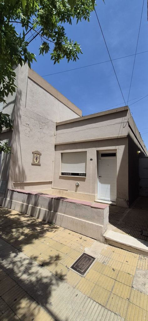 ¡SE VENDE PROPIEDAD EN AV. GARIBALDI!